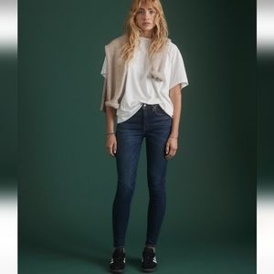 0 Short American Eagle Highest Rise Jegging